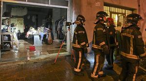 Una explosió en una botiga de roba de Sarrià causa vuit ferits.