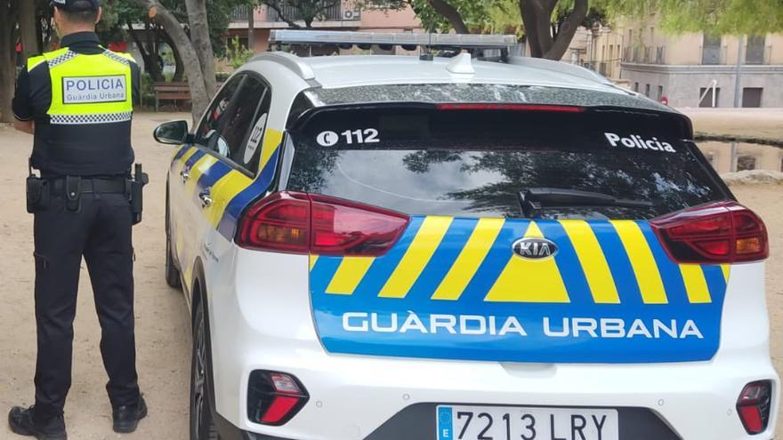 Denunciat per exhibir una pistola simulada de forma intimidatòria pel centre de Figueres