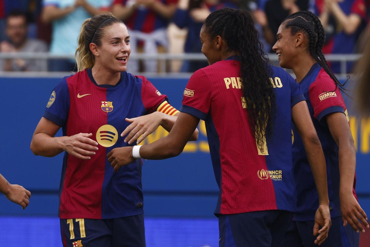 Alexia, Salma y Esme celebrando un gol contra el Atlético de Madrid