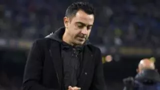 La madera y Del Cerro firman la primera victoria de la 'era Xavi'