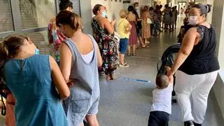 Los médicos que sustituye Sanidad en verano en Alicante y las camas que se cierran