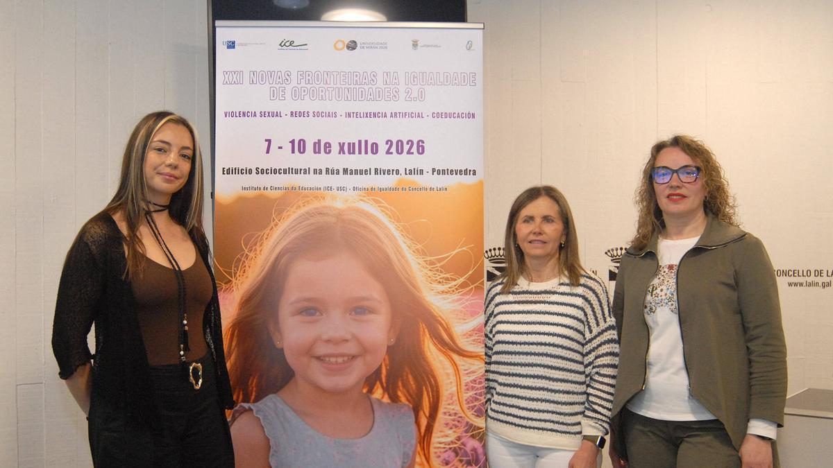 Presentación del curso de verano de la USC en la sala de prensa del Concello de Lalín.