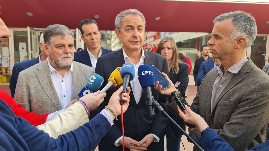 Zapatero en Villena: &quot;Decir que ETA está viva es una completa desfachatez&quot;