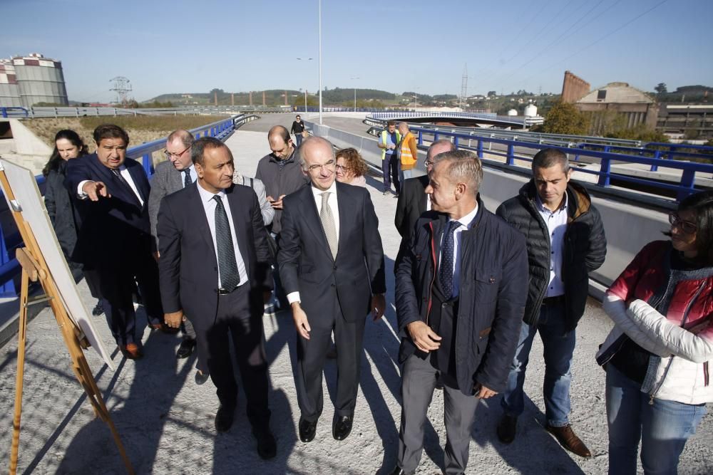 Visita a las obras del enlace de la autopista Y con el PEPA