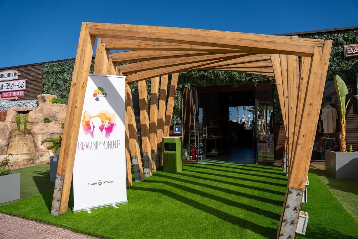Todas las imágenes de la entrega de distinciones de los nuevos socios en la Ibiza Family Moments