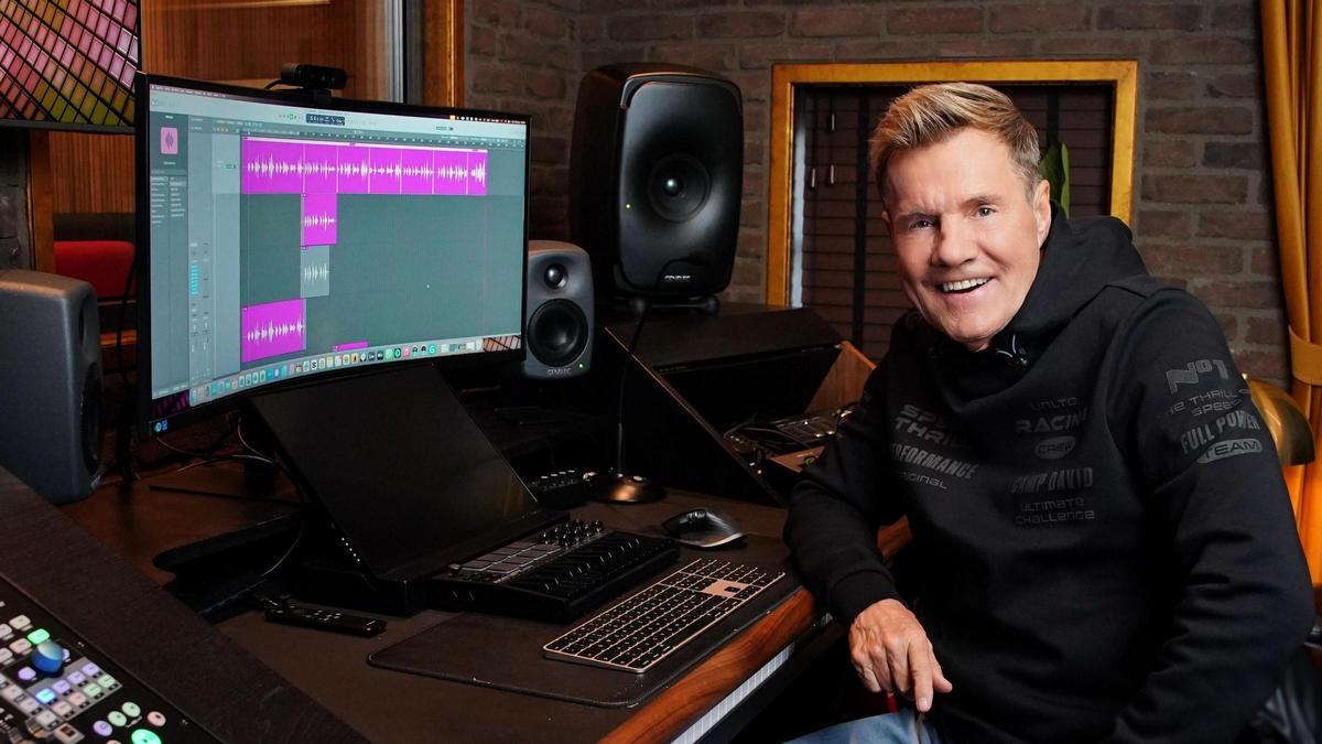 Jurymitglied Dieter Bohlen im Tonstudio.