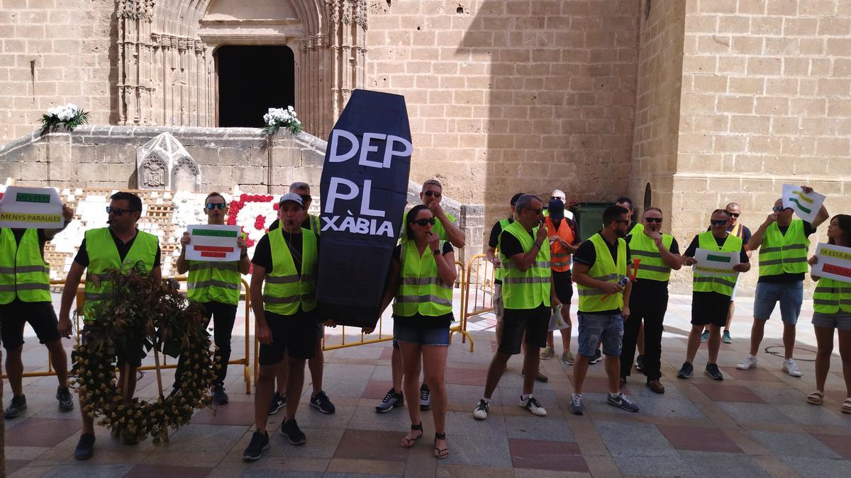 Protesta de la policía local de Xàbia