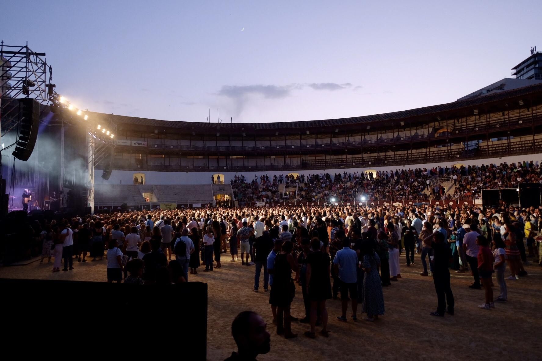 Mikel Erentxun en el Brisa Festival de Málaga.