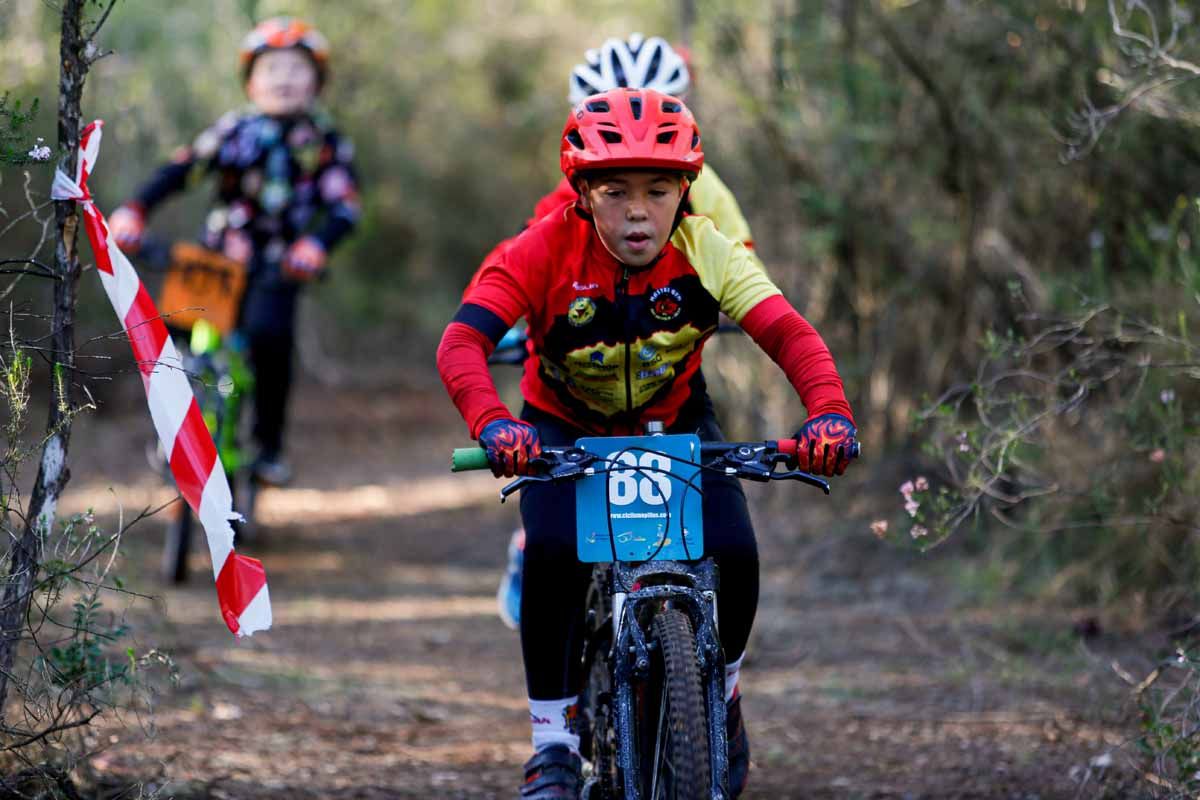 Clase magistral de ciclismo en Forada