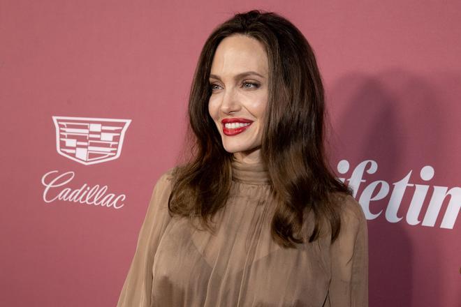 Angelina Jolie y el corte de pelo que arrasa