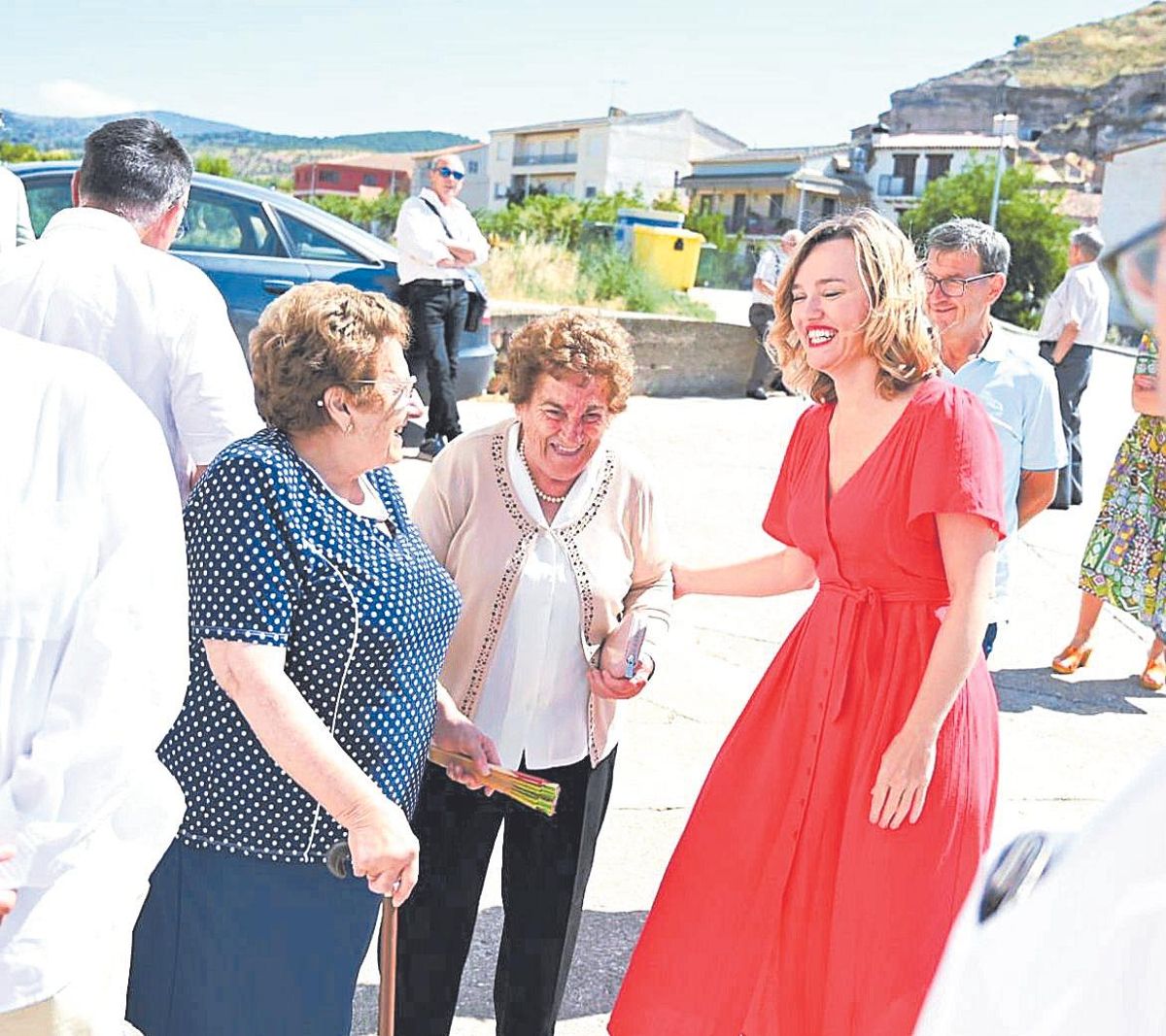 Pilar Alegría, en uno de sus últimos actos antes de agosto, en Orera.