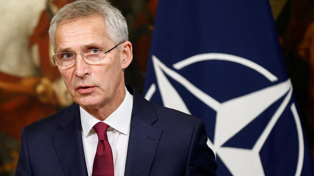 FILE PHOTO: NATO's Stoltenberg and Italian PM Meloni hold news conference in Rome