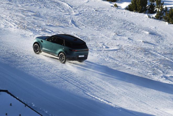 Curso de conducción sobre nieve: Andorra Snow Challenge.