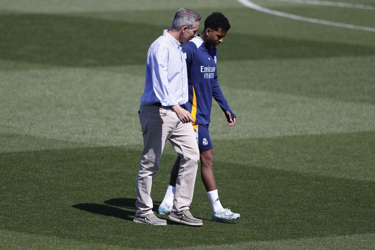 Rodrygo se retira del entrenamiento con molestias en Valdebebas,