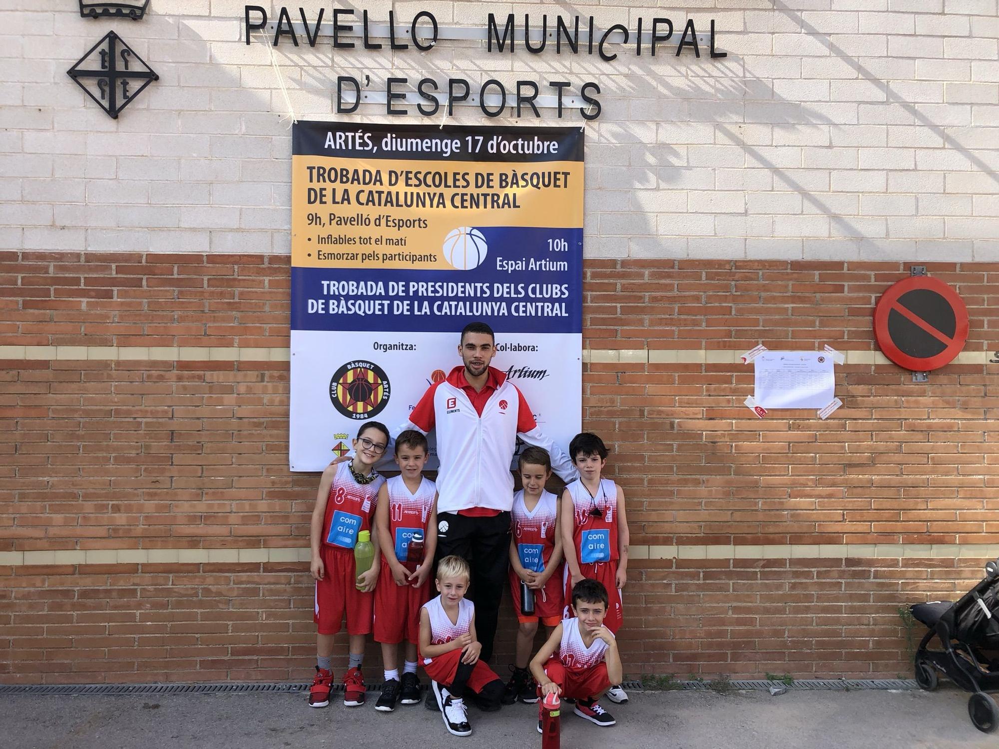 Trobada escolar de bàsquet a Artés