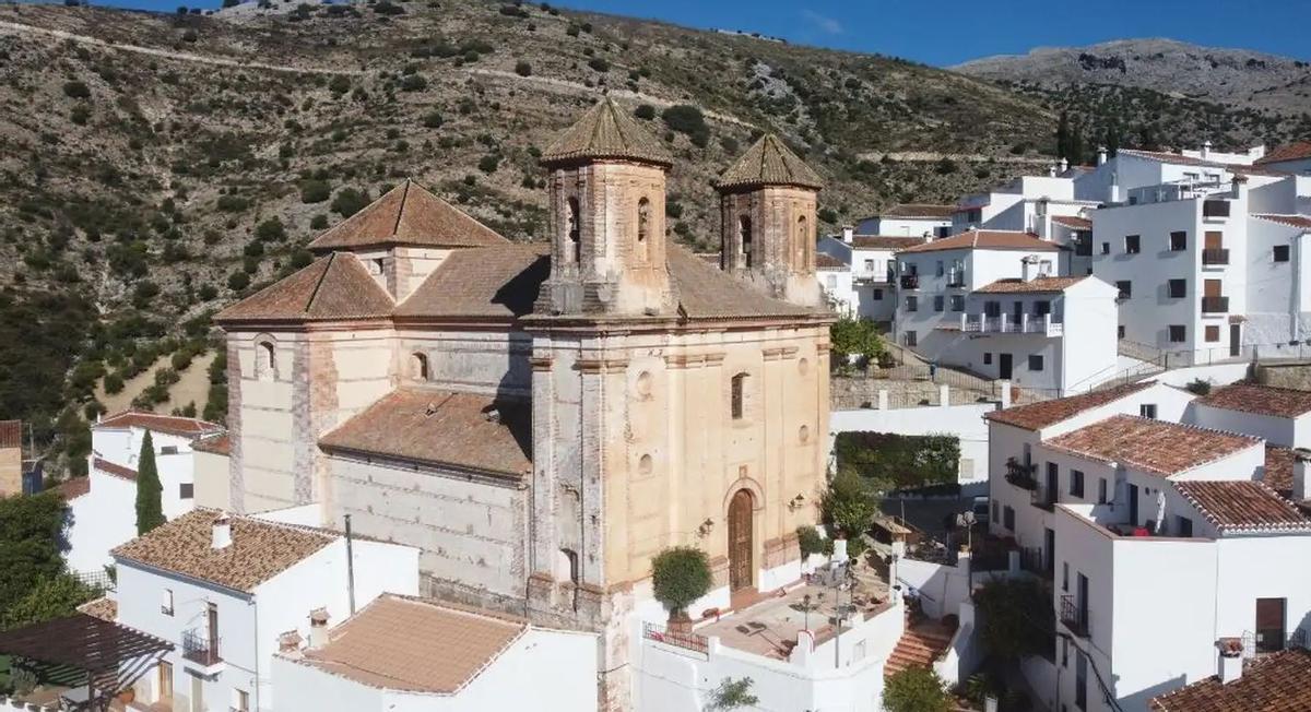 Alpandeire mejora las instalaciones deportivas del municipio, ubicadas en la zona baja del casco urbano, junto al CPR Alto Genal.