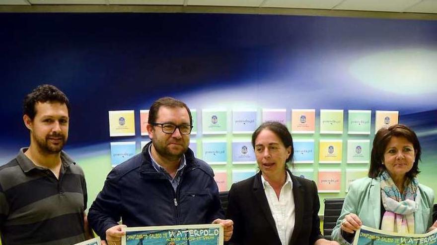 Presentación del campeonato gallego alevín de waterpolo. // R. Vázquez