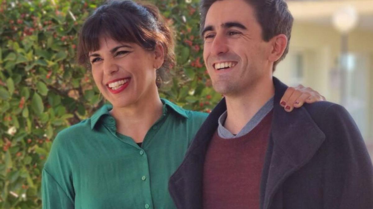 Teresa Rodríguez, junto al candidato de Adelante Andalucía en Málaga, Luis Rodrigo Serrano