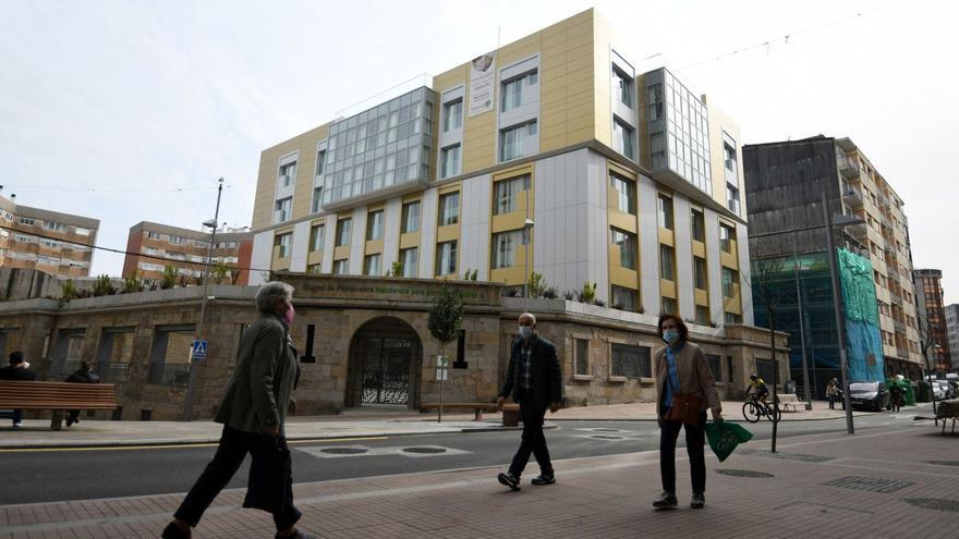 Tres nuevas residencias en la ciudad aumentarán la oferta de plazas para la tercera edad a casi 700