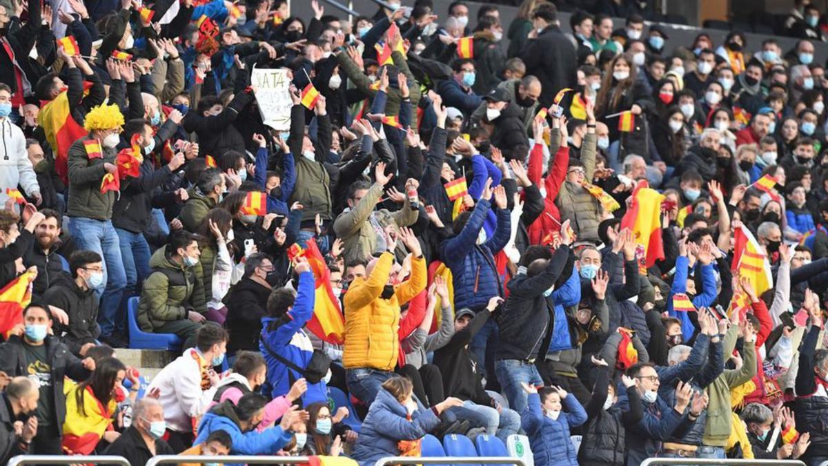 Riazor se divierte con la selección