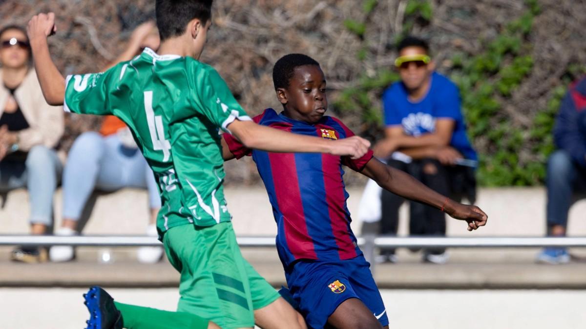 En fútbol-11, Mamadou Keita juega de '11'