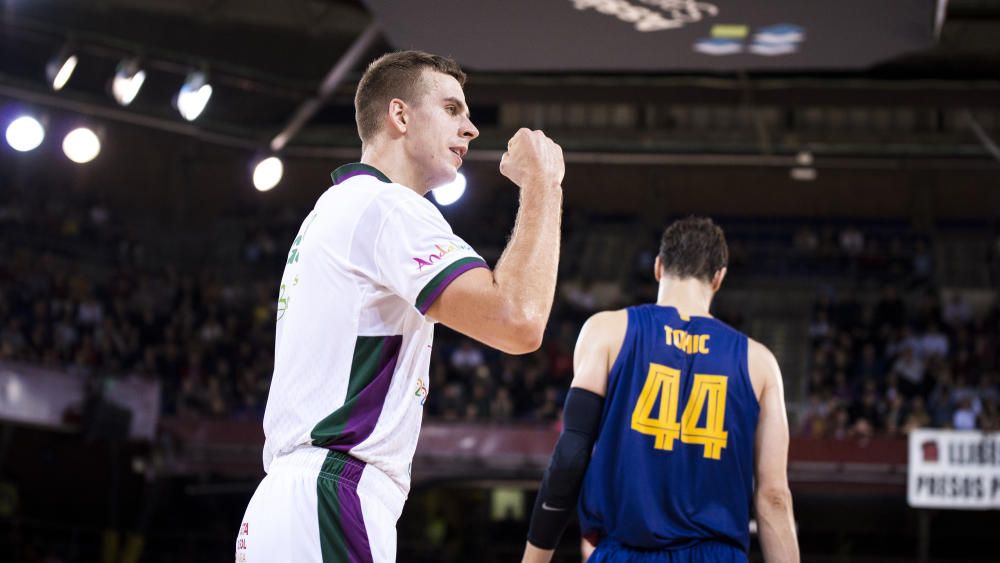 Partido del Barcelona y el Unicaja en el Palau.