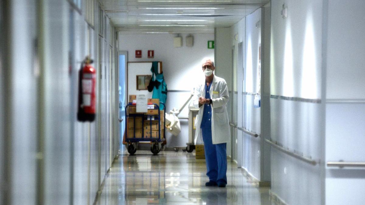 Repunte de ingresos hospitalarios en una jornada con 86 nuevos casos