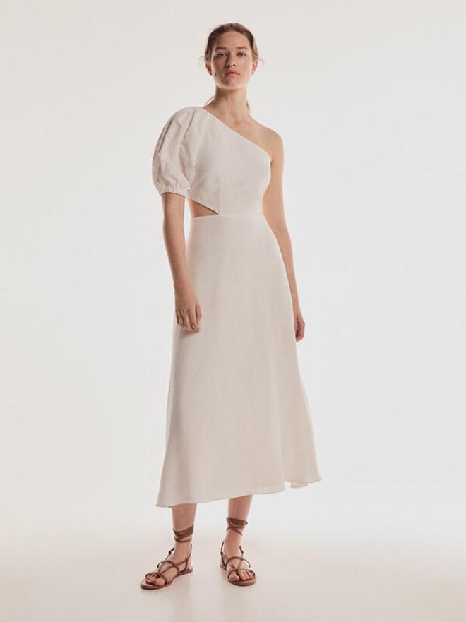 Vestido blanco con escote asimétrico de Tamara Falcó para Pedro del Hierro