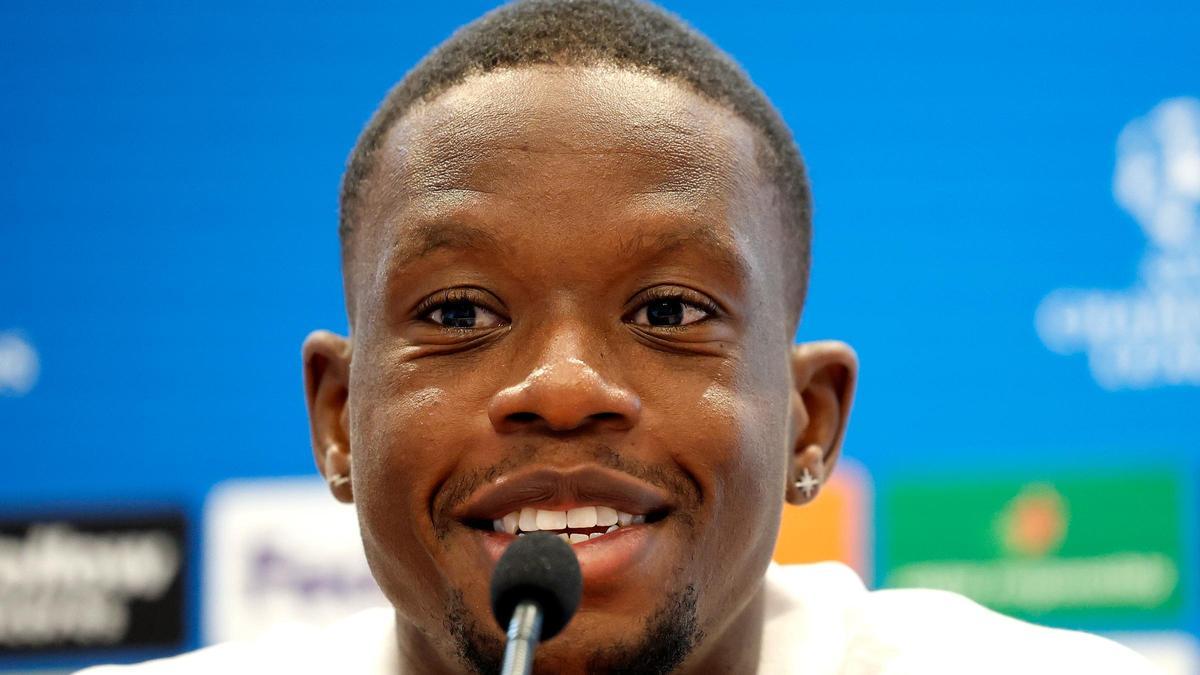 Zakaria, en la rueda de prensa del Mónaco-Barça