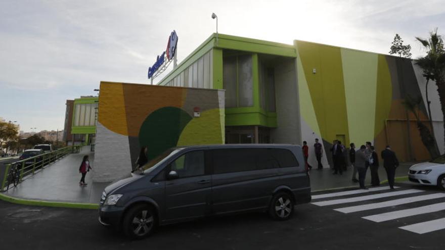 Carrefour inaugura su nuevo hipermercado en Santa Pola con una plantilla de 66 personas