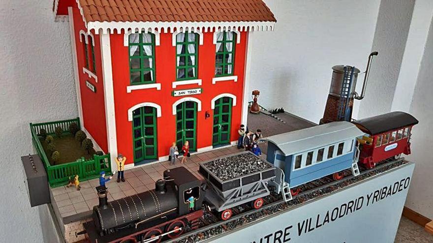 Maqueta de la vieja estación de tren de San Tirso.