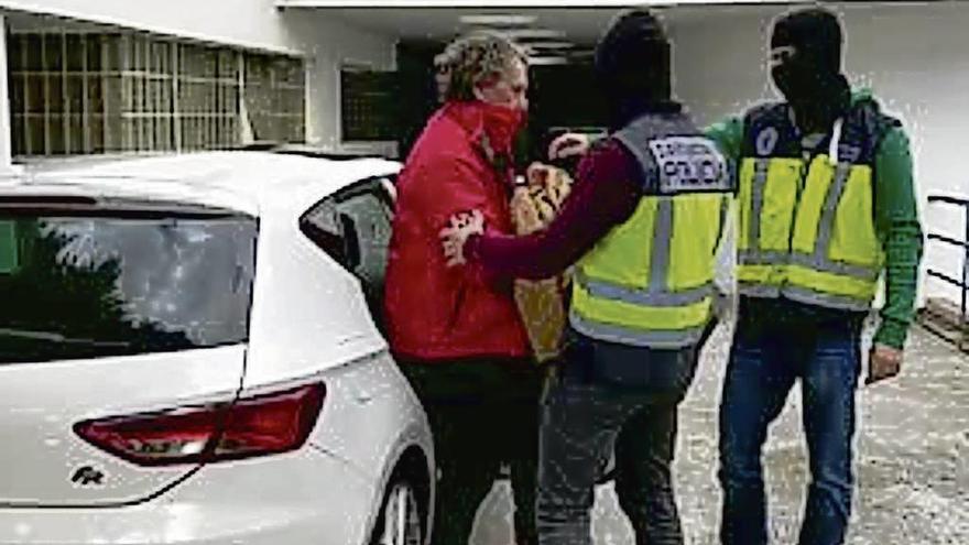 Fotograma del vídeo policial de la detención de Sito Miñanco en Algeciras. // FdV