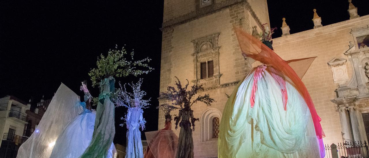 Espectáculo de la edición de 2019 de la Noche en Blanco, en Badajoz.