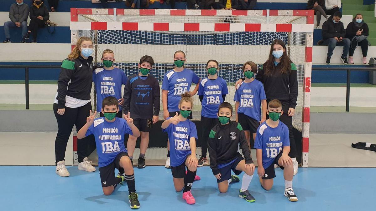 Los infantiles del  Club Balonmano Pabellón llevan poco tiempo jugando juntos pero apuntan maneras.