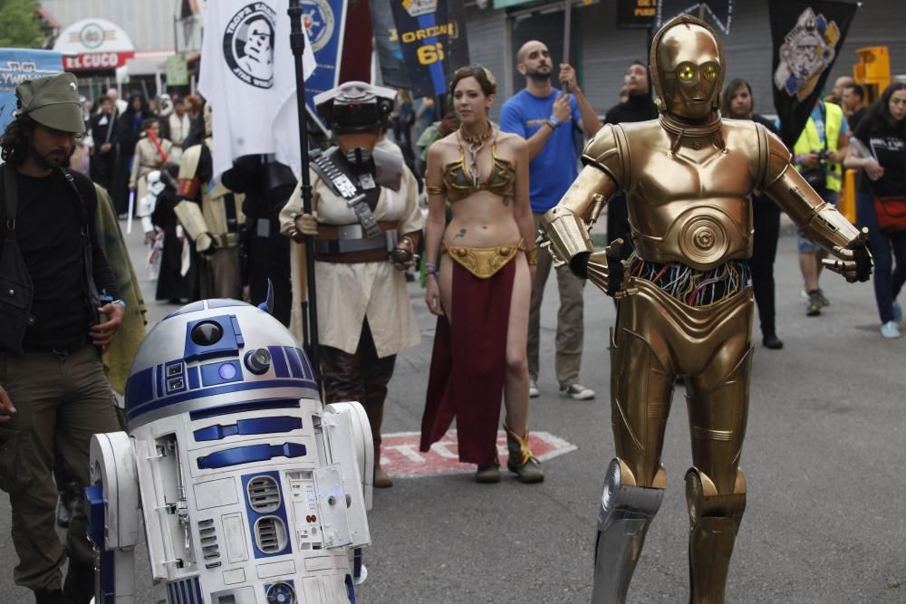 Desfile de "Starwars" en Metrópoli