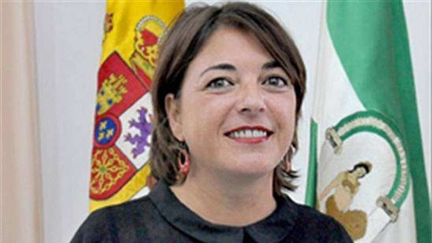 Elena Cortés busca &quot;una alianza con la mayoría social&quot;, pero &quot;no vendiendo humo, sino hechos&quot;