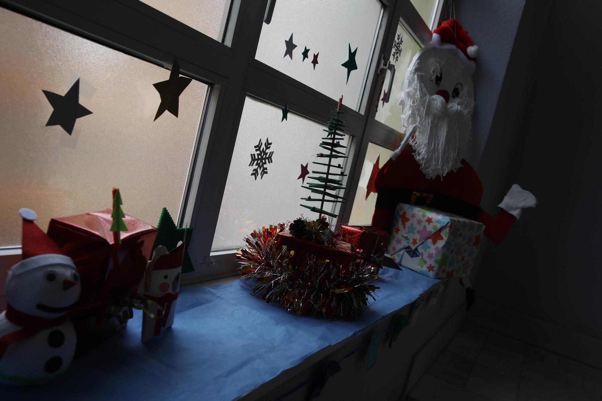 La magia de la Navidad invade el Hospital Begoña de Gijón (en imágenes)