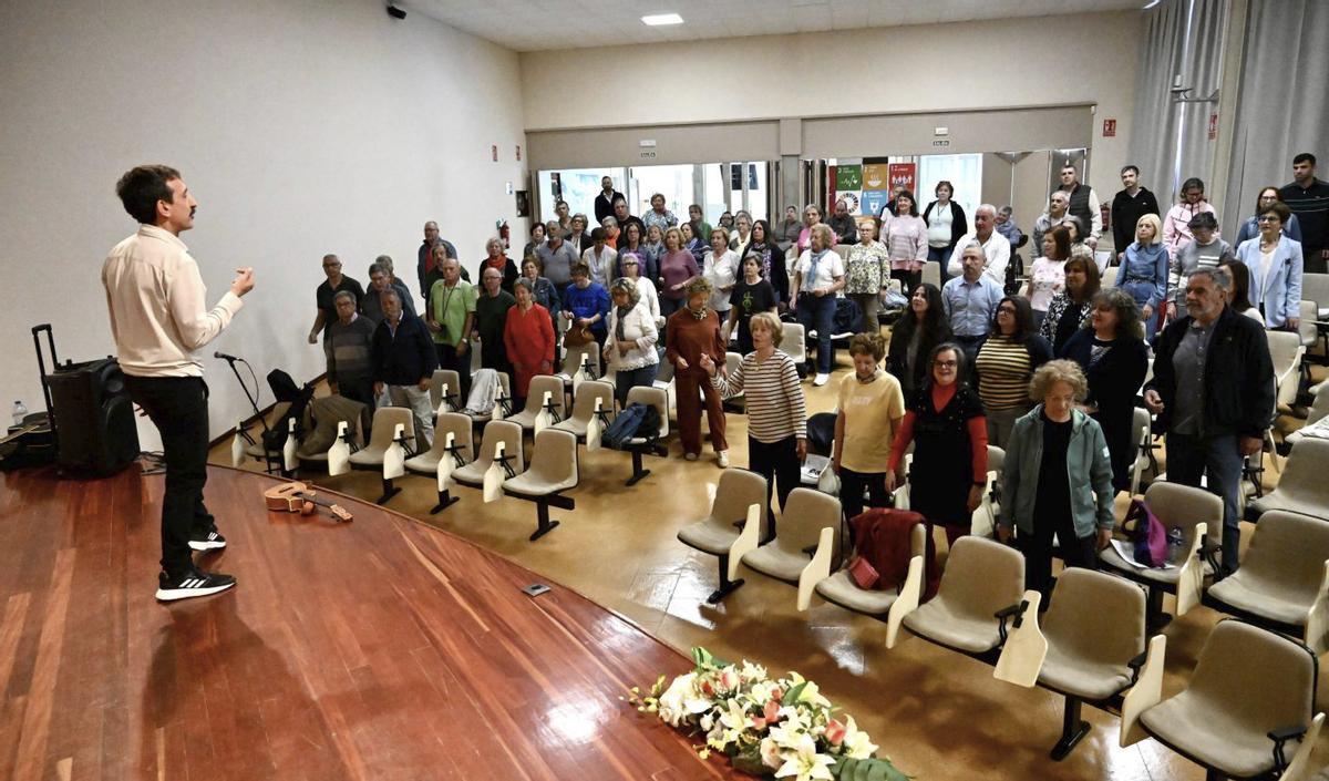 Ensayo de "Grândola, Vila Morena» en la Uned
