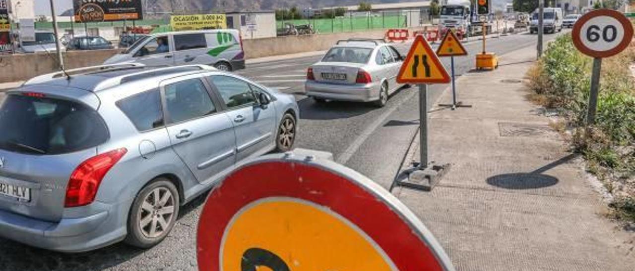 Las obras vuelven al polígono de Orihuela 4 meses después de inaugurarse las mejoras