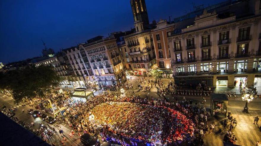 Barcelona y Cambrils reciben la Medalla de Oro de Zaragoza