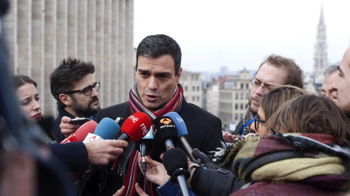 Sánchez (PSOE) demana a Brussel·les, a la resta de partits polítics, que abandonin els seus interessos partidistes”.
