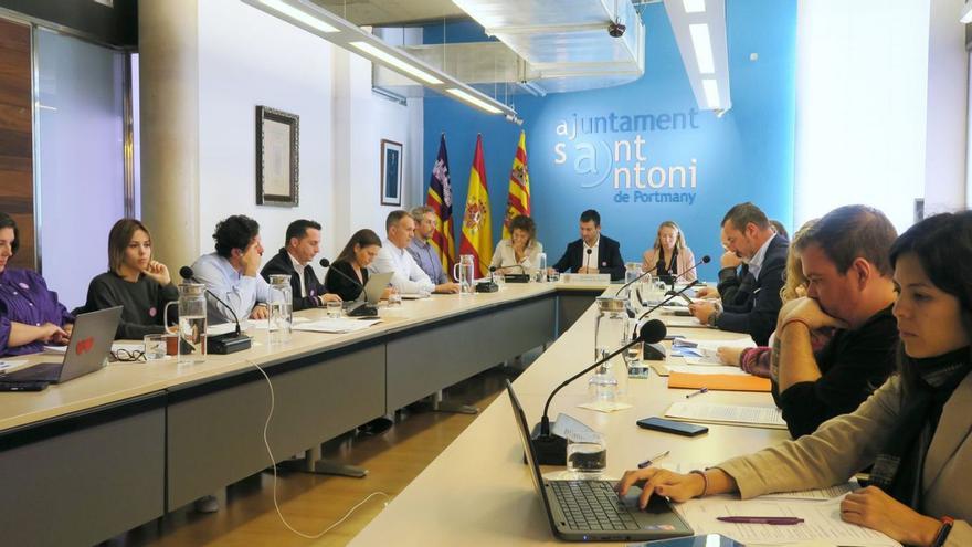 Sant Antoni aprueba su presupuesto con el voto en contra de PSOE, Podemos y Vox