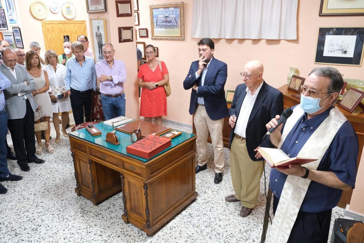 El legado para Alicante de Julio de España