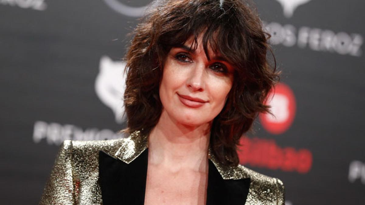 Detalle del peinado con melena suelta efecto salvaje de Paz Vega en los Premios Feroz 2019