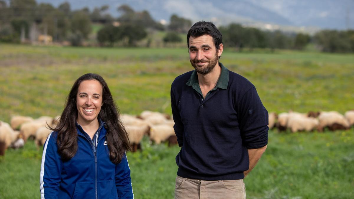 Roldán Miguel Dones de Lorca y Melanie Cerdà de Castellón han pasado una semana en Son Jover en el marco de las estancias formativas para garantizar el relevo generacional en el sector