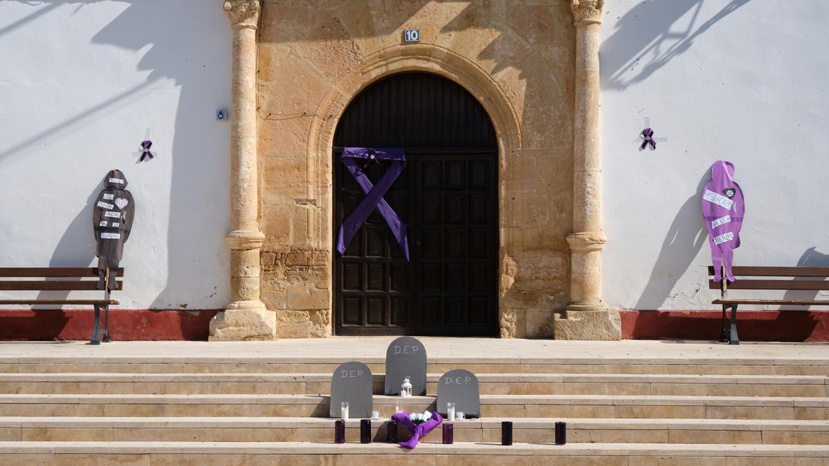 Homenaje a las víctimas en la Plaza de Las Pedroñeras, Cuenca, Castilla - La Mancha.