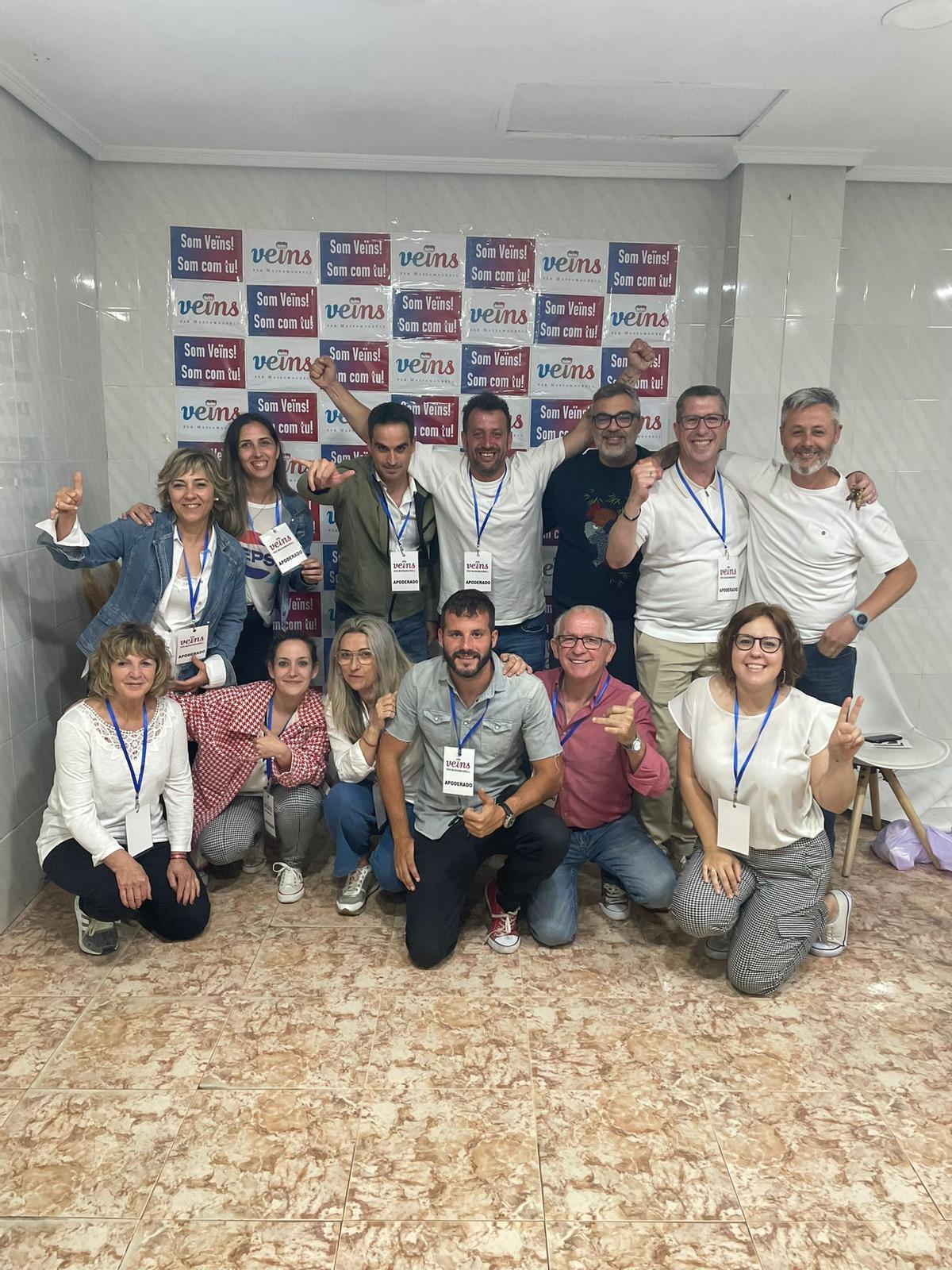 Veïns celebran sus dos concejales en Massamagrell