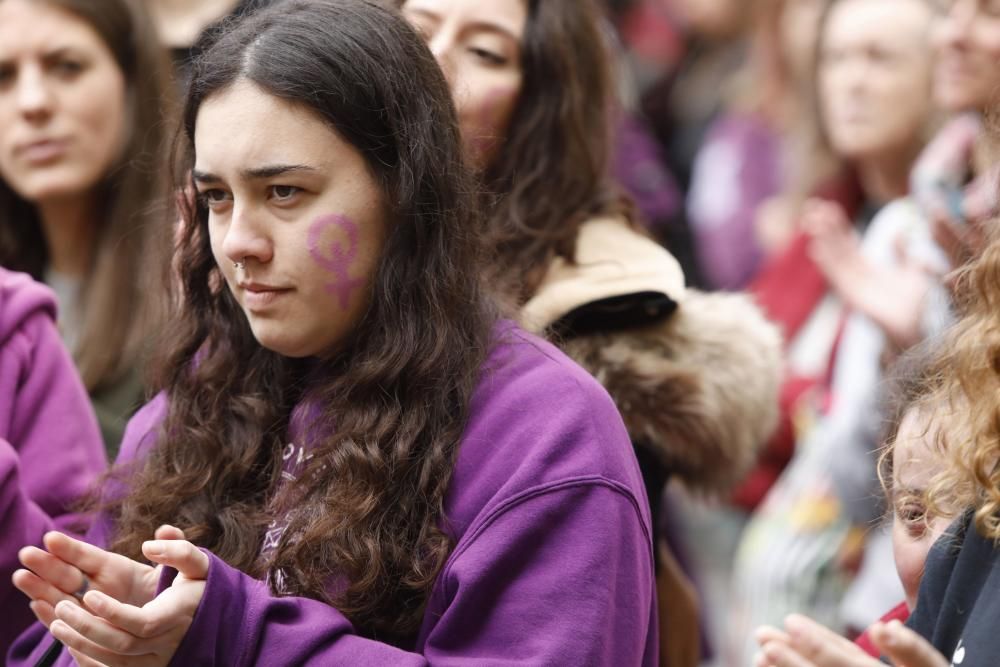 8-M en Asturias: Concentración feminista en la plaza mayor de Gijón