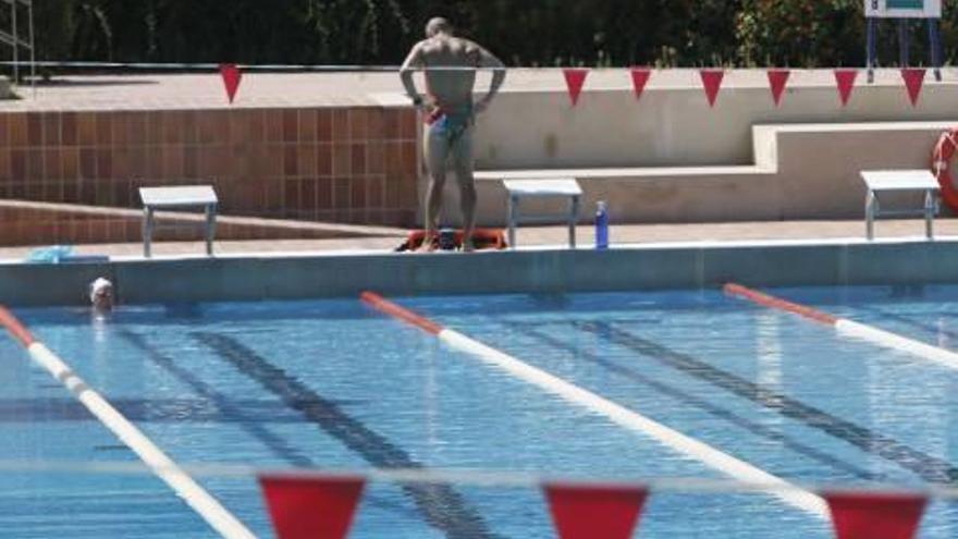 Vandalismo en la piscina del Tossal