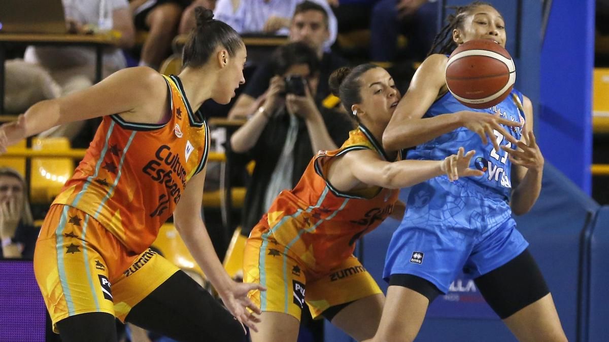 Raquel Carrera y Elena Buenavida, de nuevo destacada en la final
